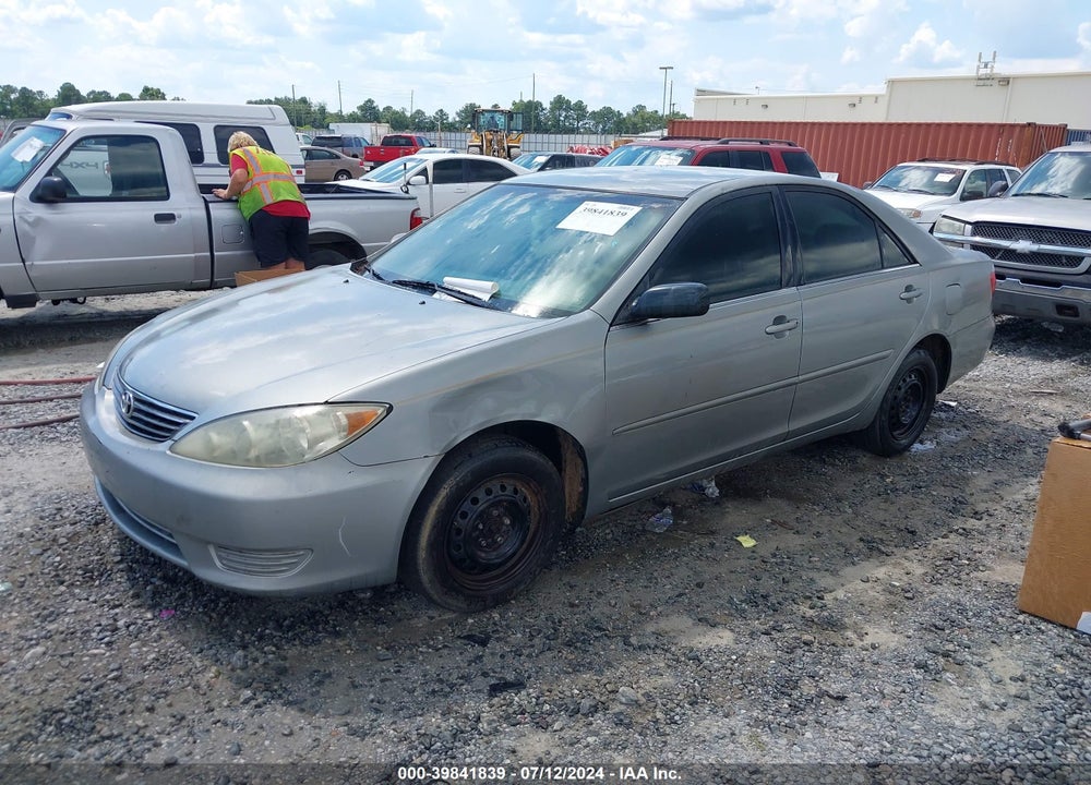 2005 TOYOTA CAMRY LE VIN: 4T1BE32K75U582183