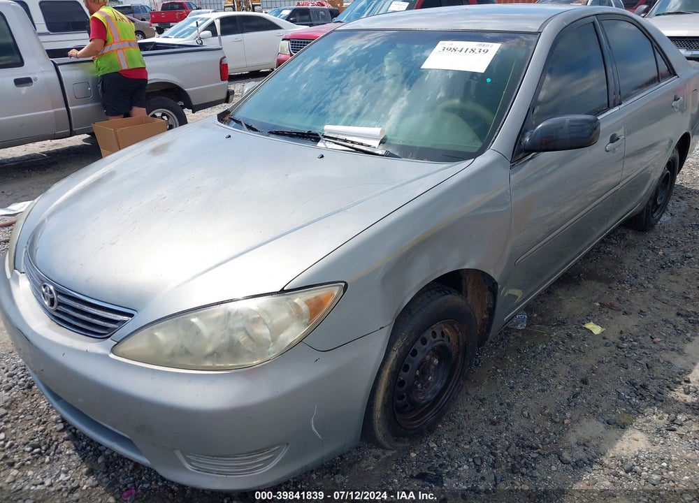 2005 TOYOTA CAMRY LE VIN: 4T1BE32K75U582183