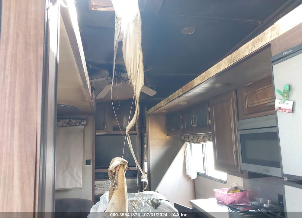 2017 KEYSTONE MONTANA 310RE VIN: 4YDF31020HA740014