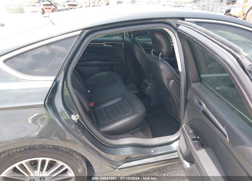2015 FORD FUSION SE VIN: 3FA6P0H9XFR122307