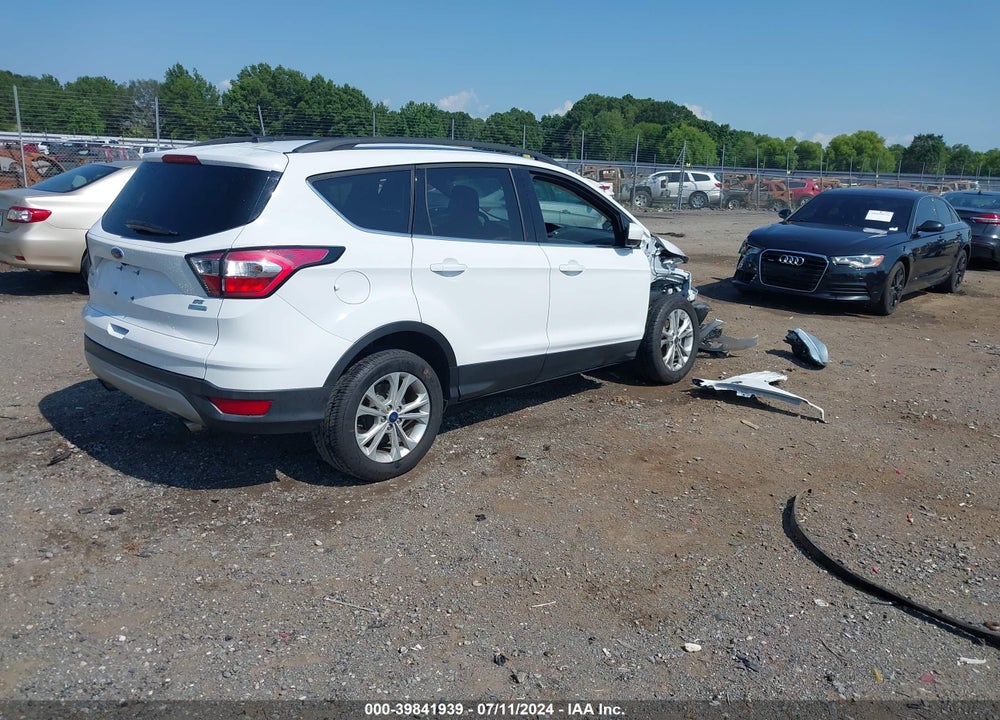 2018 FORD ESCAPE VIN: 1FMCU0GD8JUC11303