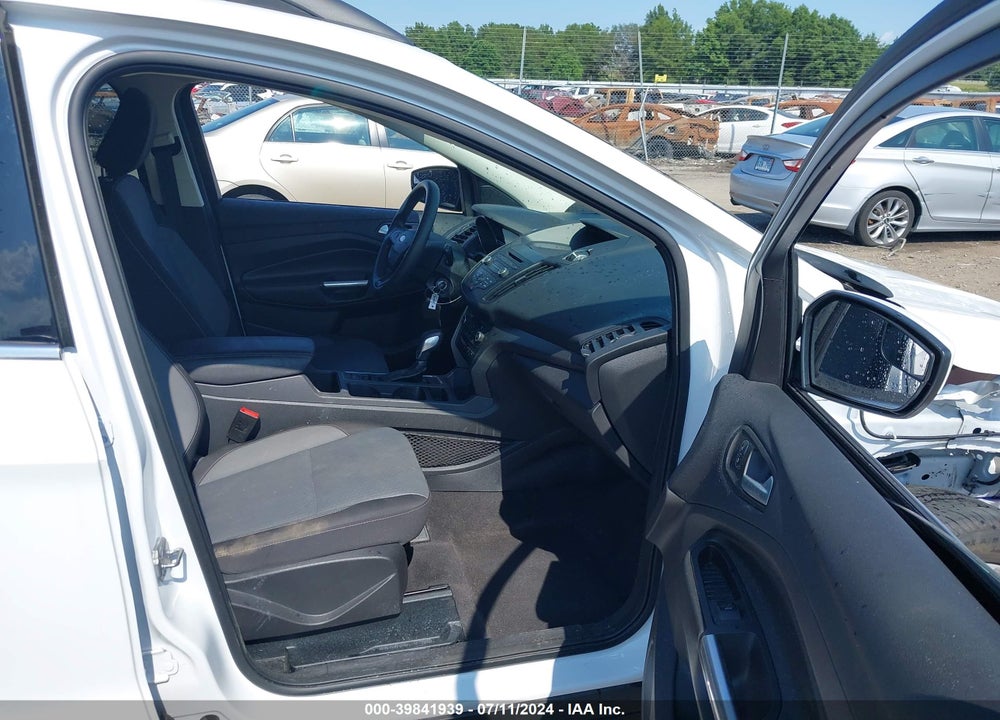 2018 FORD ESCAPE VIN: 1FMCU0GD8JUC11303