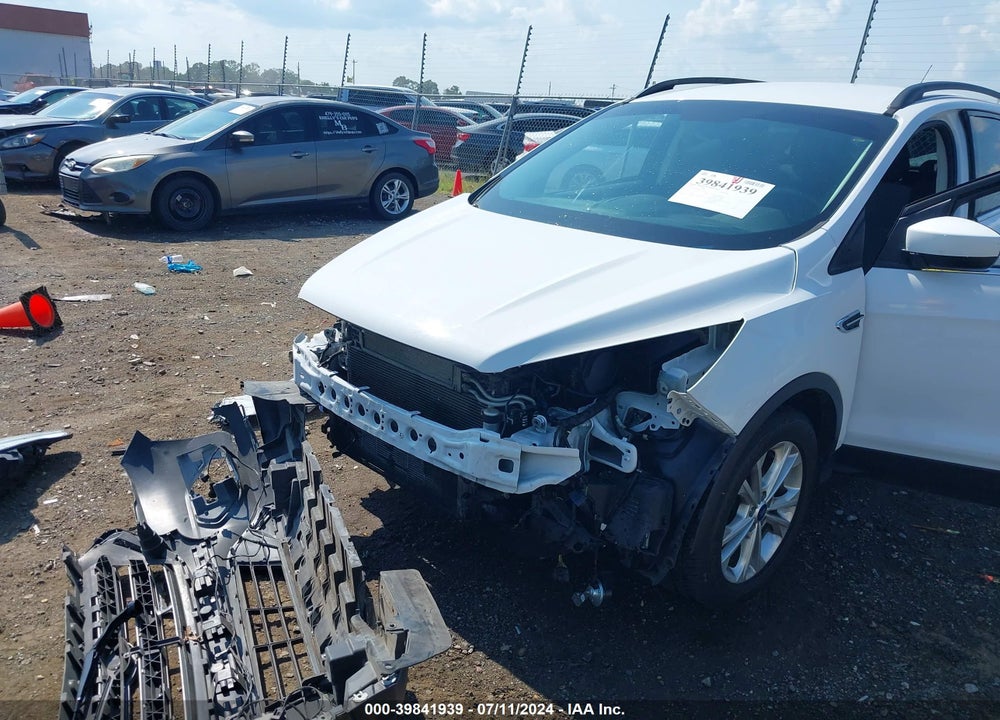 2018 FORD ESCAPE VIN: 1FMCU0GD8JUC11303