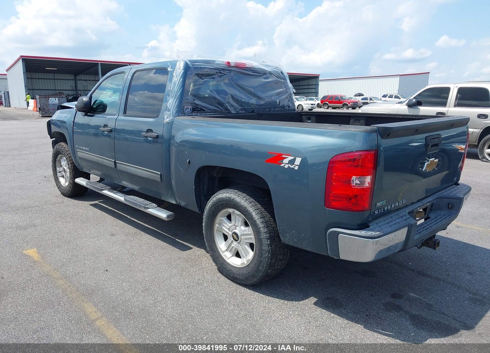 2011 CHEVROLET SILVERADO 1500 LT VIN: 1GCPKSE3XBF225985