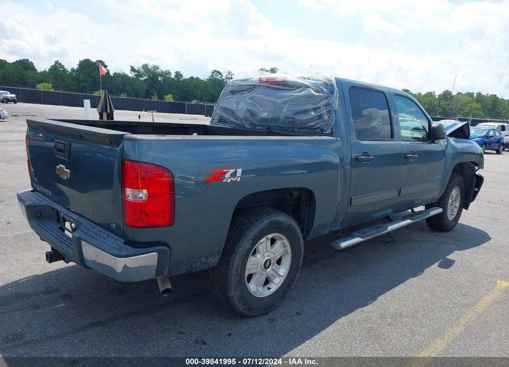 2011 CHEVROLET SILVERADO 1500 LT VIN: 1GCPKSE3XBF225985