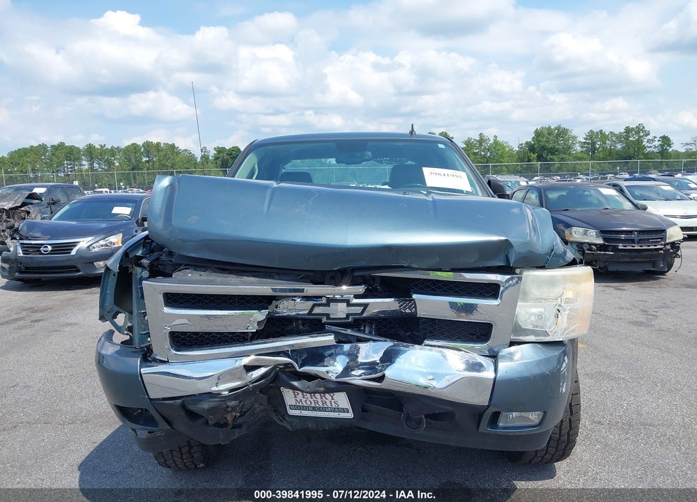2011 CHEVROLET SILVERADO 1500 LT VIN: 1GCPKSE3XBF225985