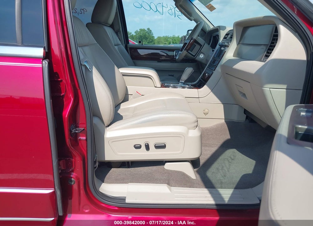 2013 LINCOLN NAVIGATOR VIN: 5LMJJ2H58DEL08614