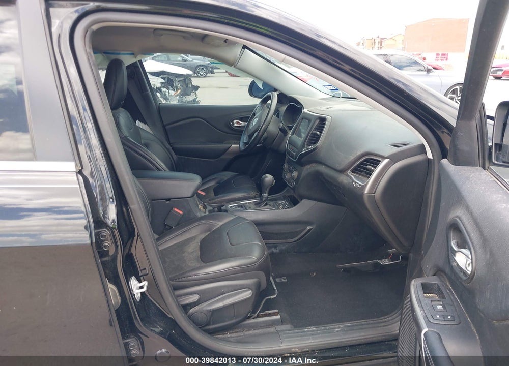 2019 JEEP CHEROKEE LATITUDE PLUS FWD VIN: 1C4PJLLB7KD357990