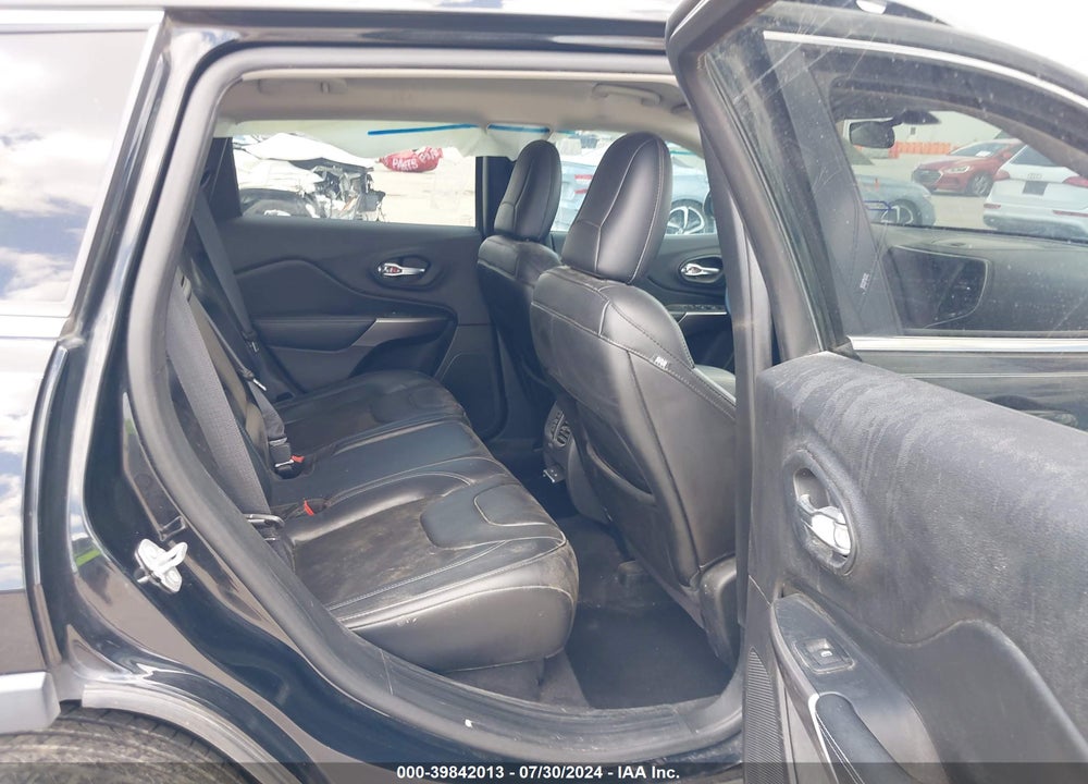 2019 JEEP CHEROKEE LATITUDE PLUS FWD VIN: 1C4PJLLB7KD357990