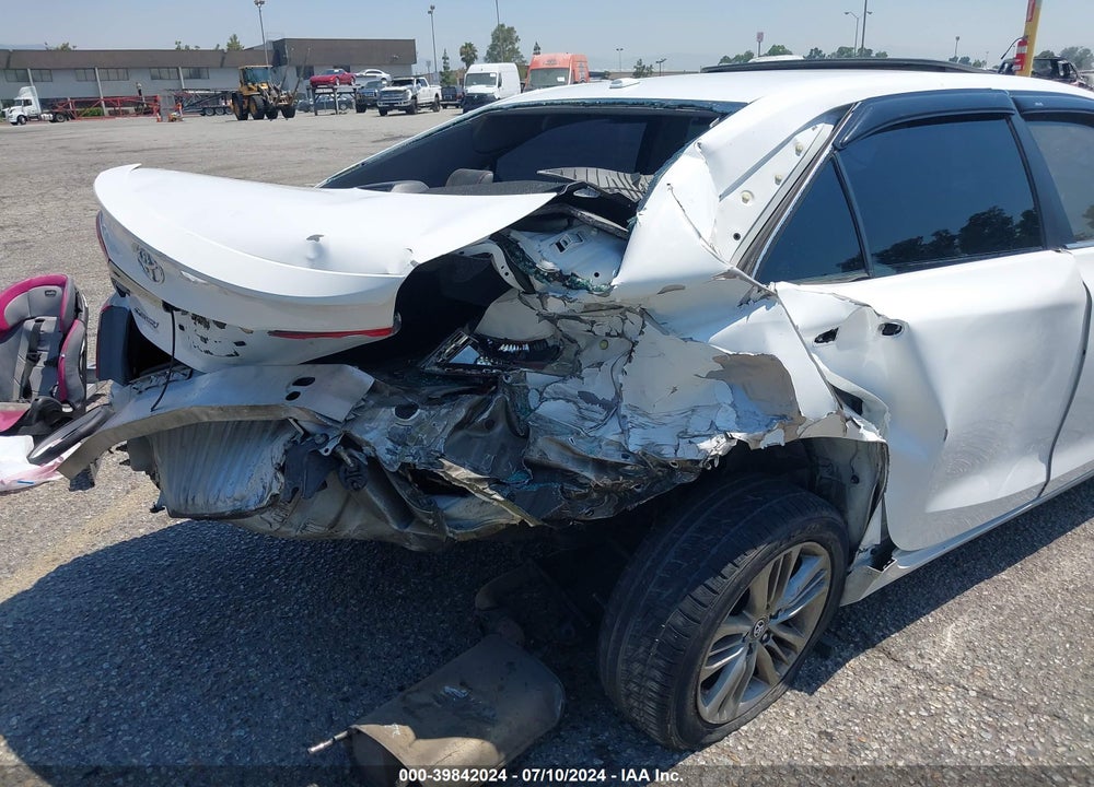 2016 TOYOTA CAMRY SE VIN: 4T1BF1FK7GU261999