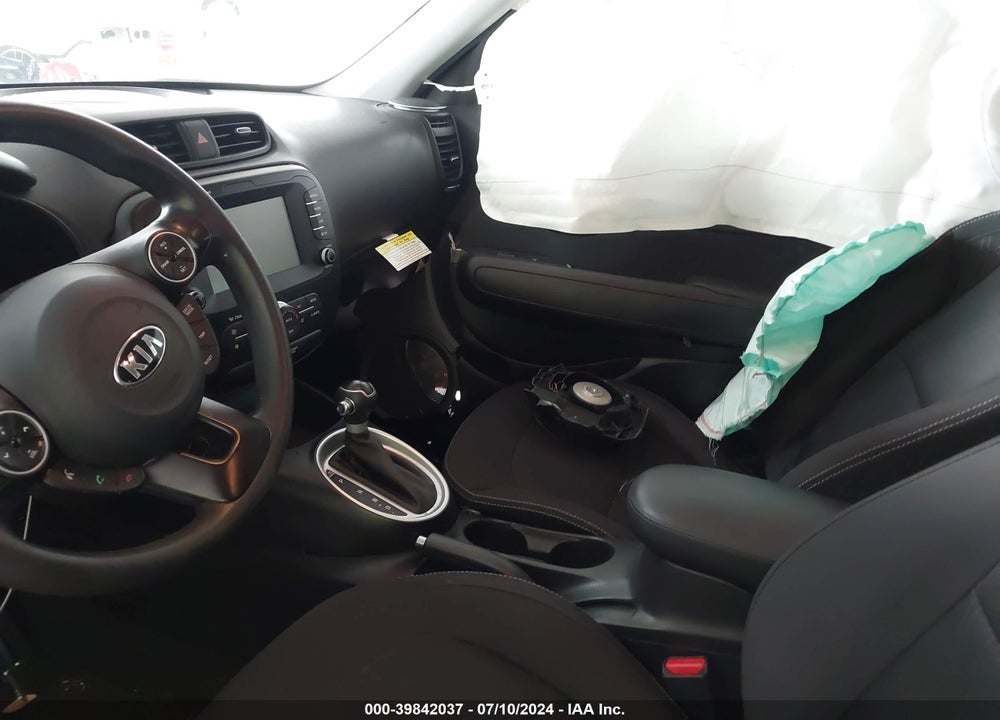 2019 KIA SOUL VIN: KNDJN2A24K7658268