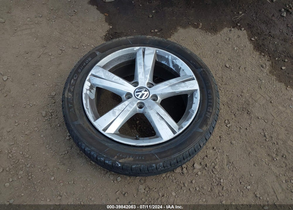 2012 VOLKSWAGEN PASSAT 2.5L SE VIN: 1VWBP7A33CC032950