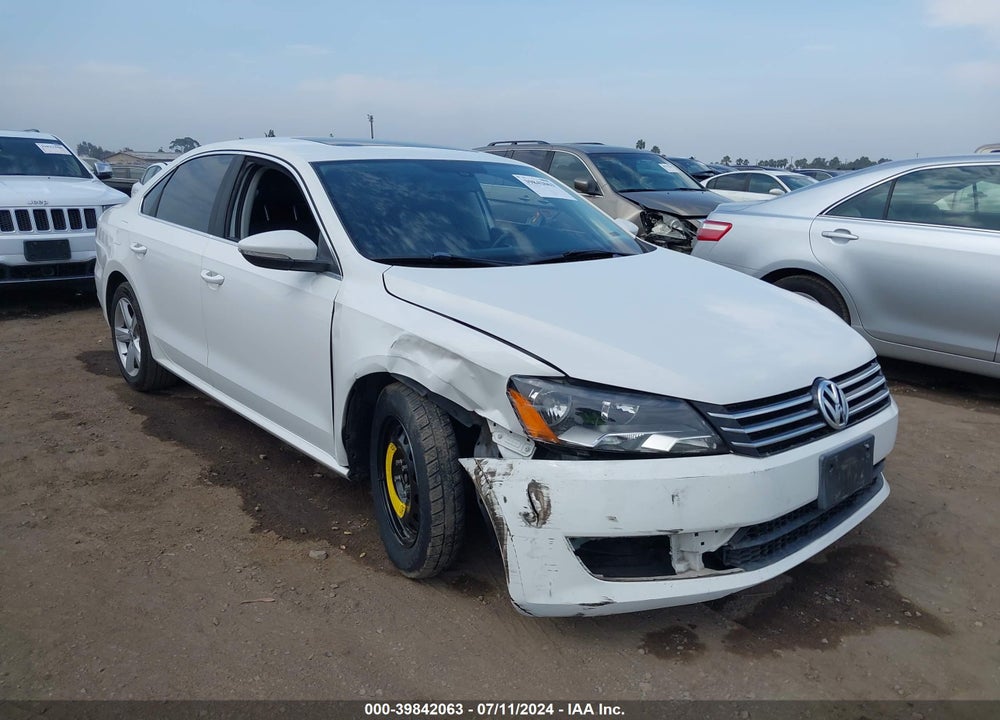 2012 VOLKSWAGEN PASSAT 2.5L SE VIN: 1VWBP7A33CC032950