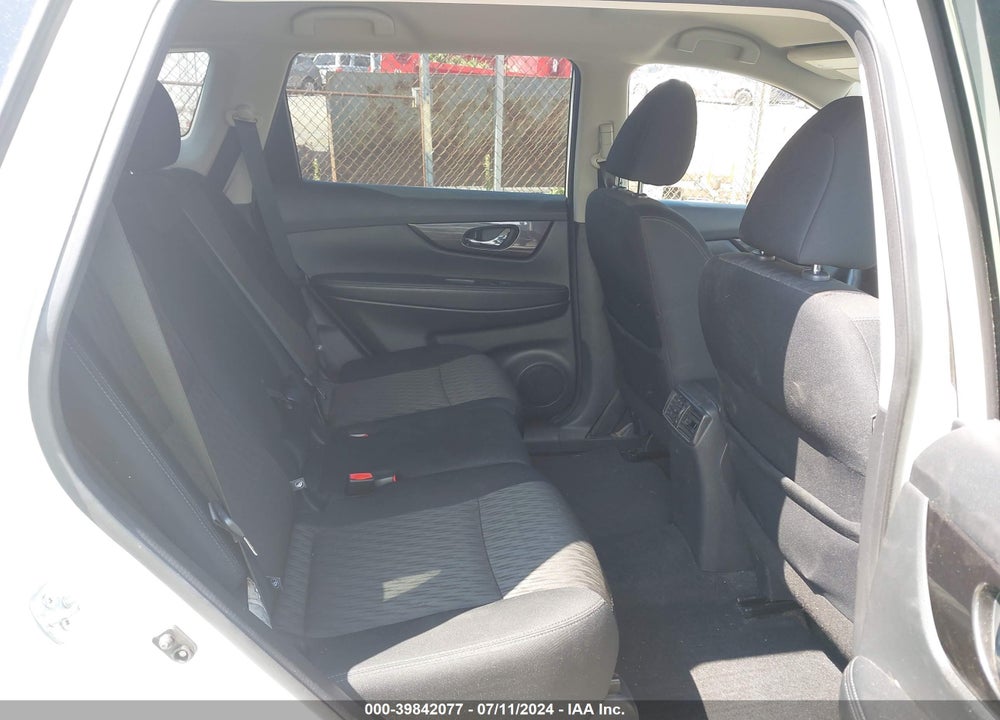 2018 NISSAN ROGUE SV VIN: 5N1AT2MV4JC814385