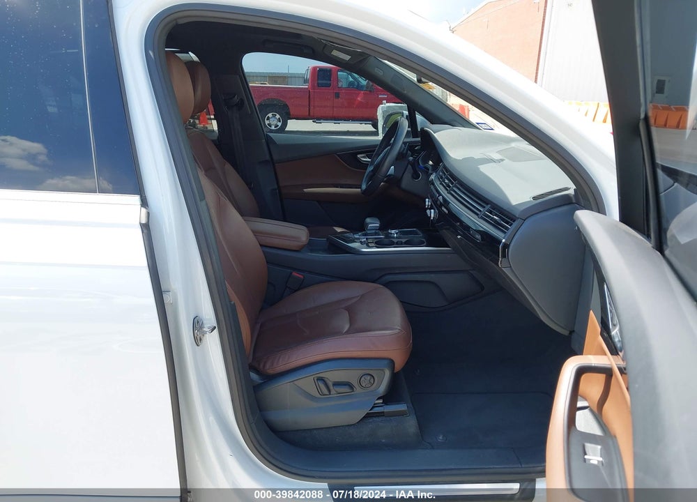 2018 AUDI Q7 3.0T PREMIUM VIN: WA1LAAF77JD052914