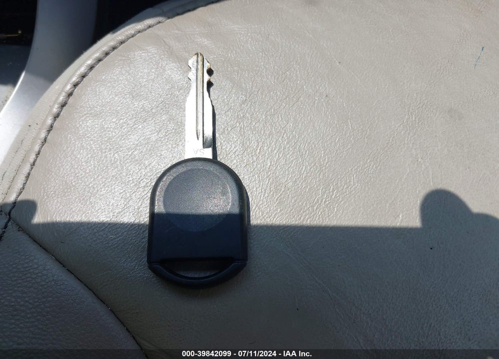 2010 FORD FOCUS SEL VIN: 1FAHP3HN5AW207391