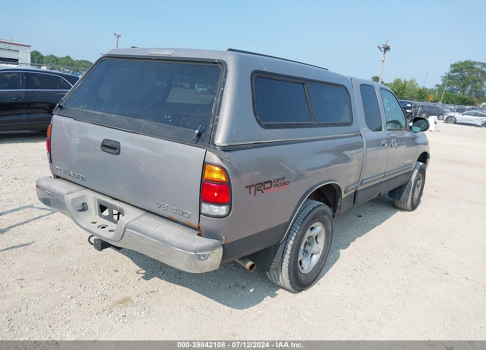 2000 TOYOTA TUNDRA SR5 V8 VIN: 5TBBT4416YS020460