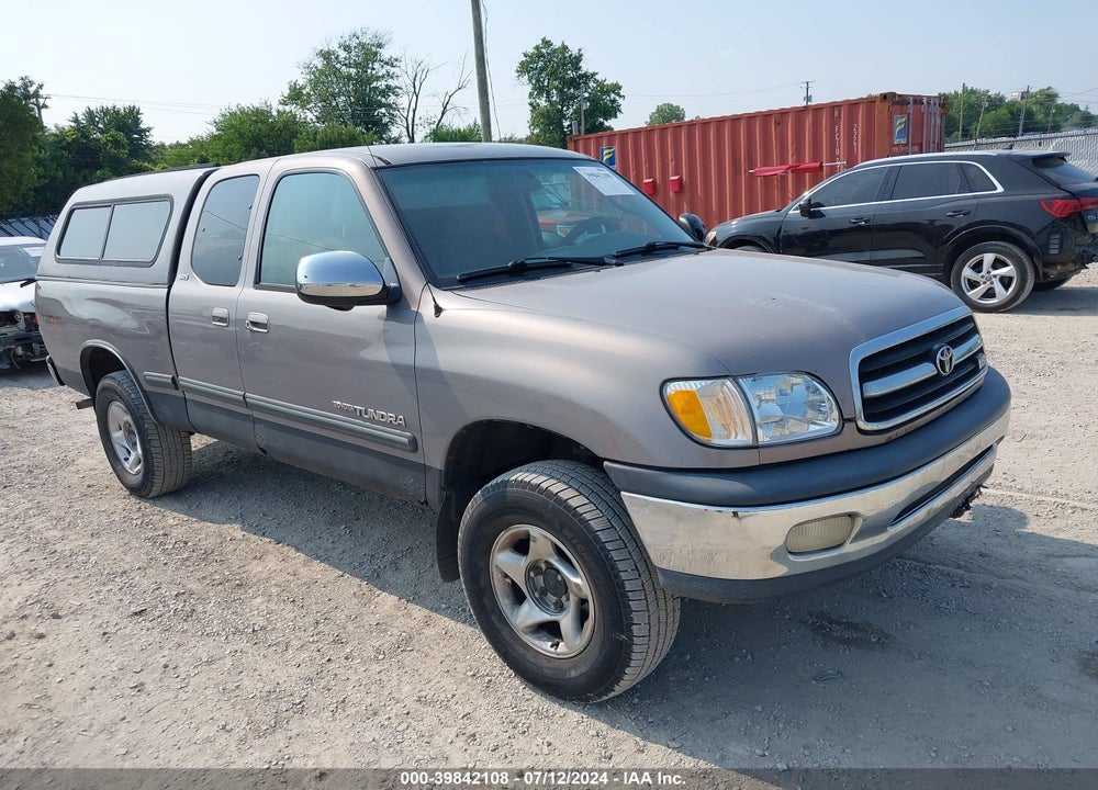 2000 TOYOTA TUNDRA SR5 V8 VIN: 5TBBT4416YS020460