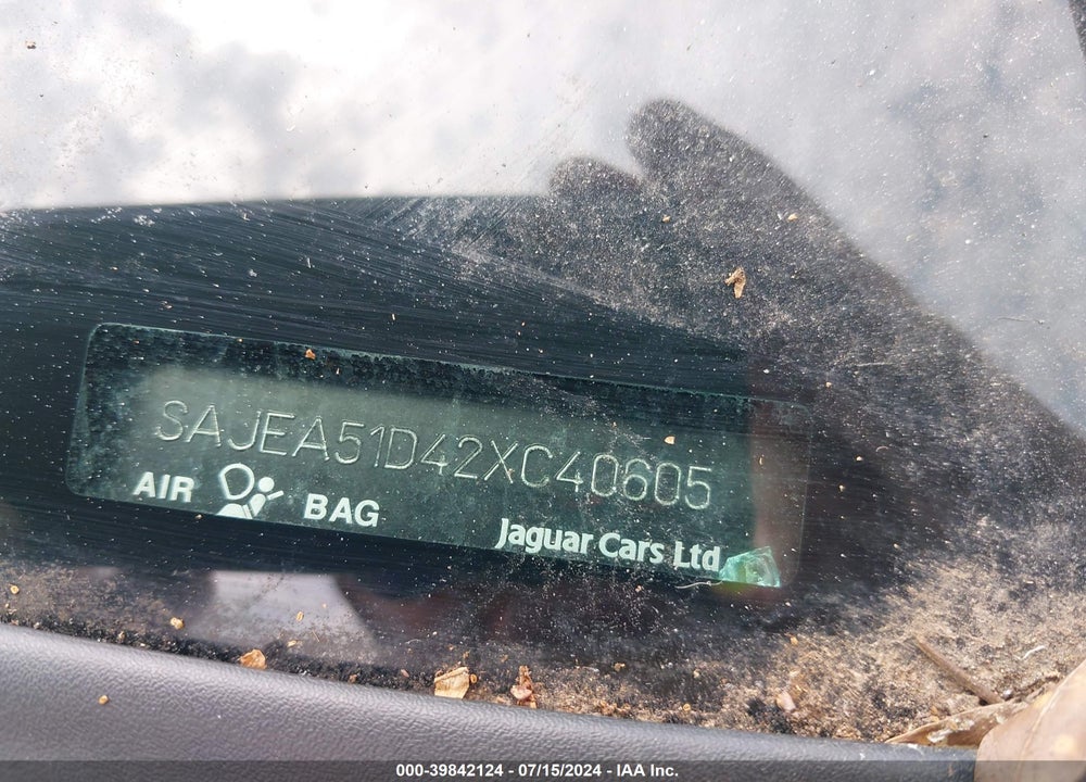 2002 JAGUAR X-TYPE 2.5L VIN: SAJEA51D42XC40605