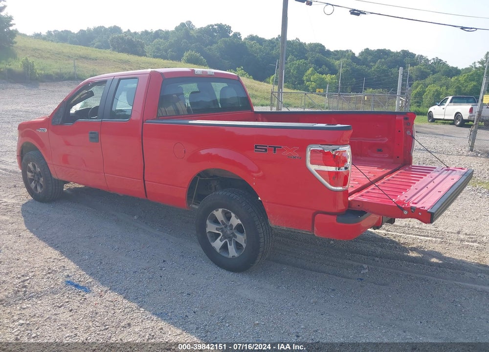 2012 FORD F-150 STX VIN: 1FTFX1EF2CFA68424