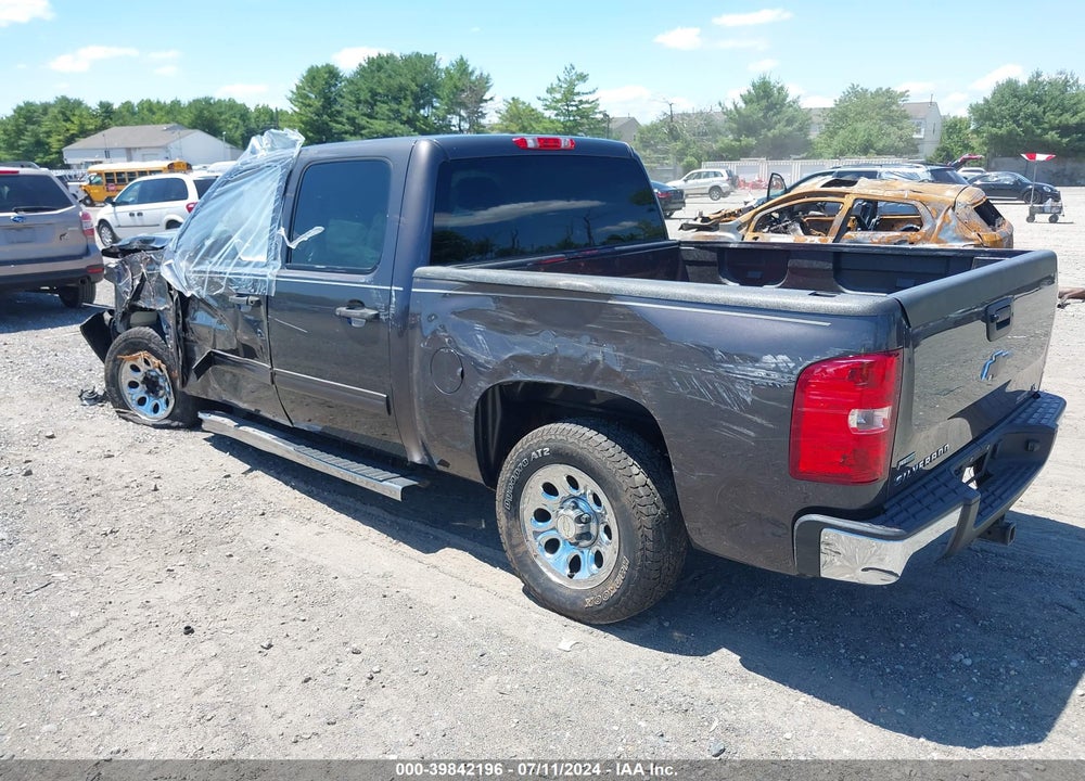2011 CHEVROLET SILVERADO 1500 LS VIN: 3GCPCREA9BG321917
