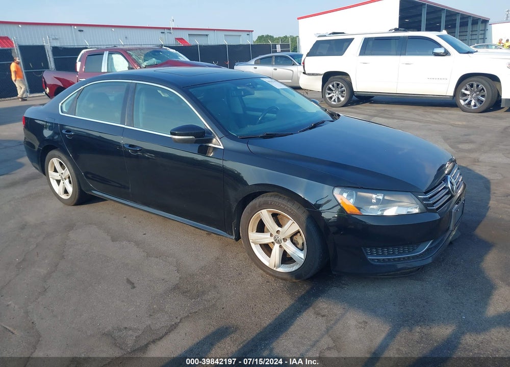 2013 VOLKSWAGEN PASSAT 2.5L SE VIN: 1VWBP7A32DC111821