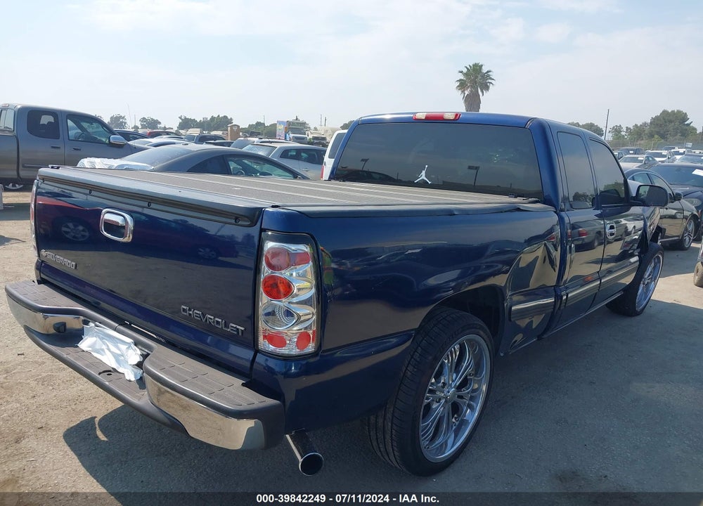 2002 CHEVROLET SILVERADO 1500 LS VIN: 2GCEC19V421305638