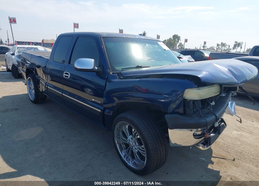 2002 CHEVROLET SILVERADO 1500 LS VIN: 2GCEC19V421305638