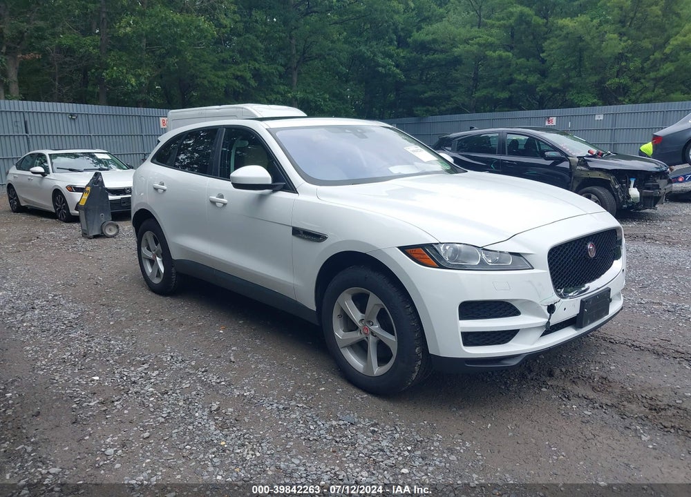 2017 JAGUAR F-PACE 35T PREMIUM VIN: SADCJ2BV7HA056445
