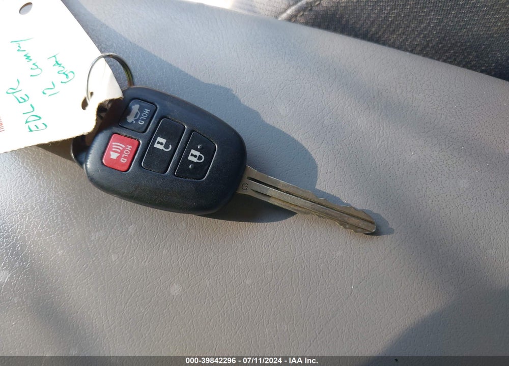 2012 TOYOTA CAMRY LE VIN: 4T1BF1FK9CU588219