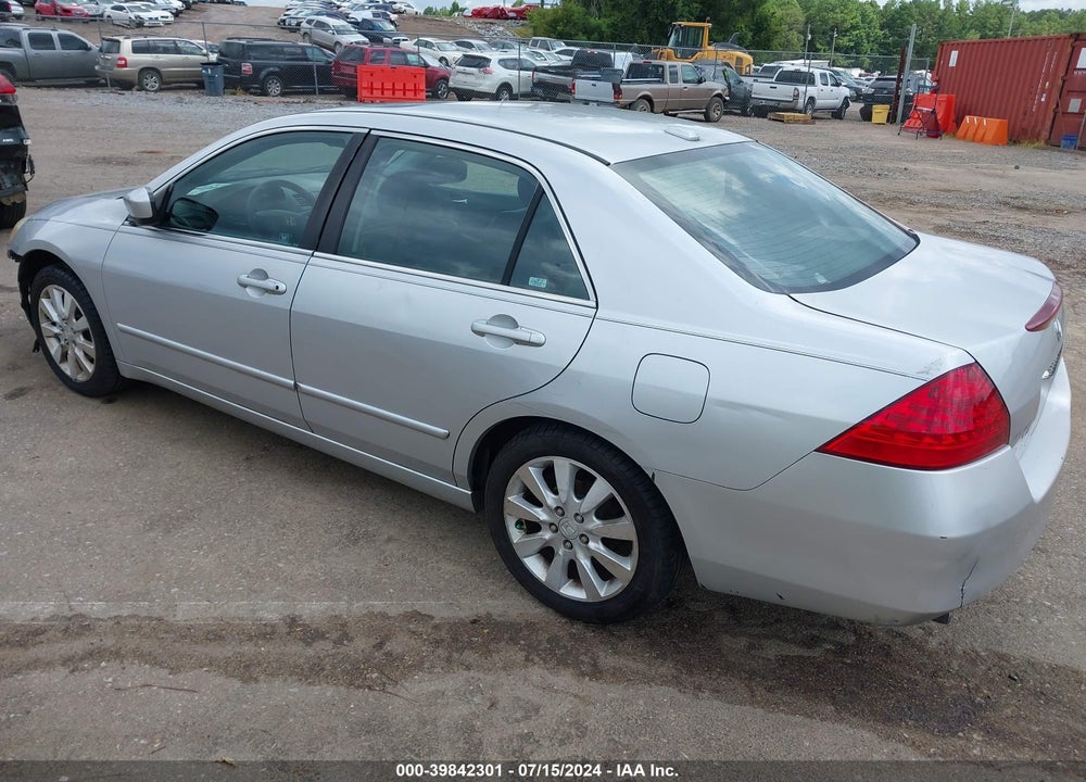 2006 HONDA ACCORD VIN: 1HGCM66526A007818