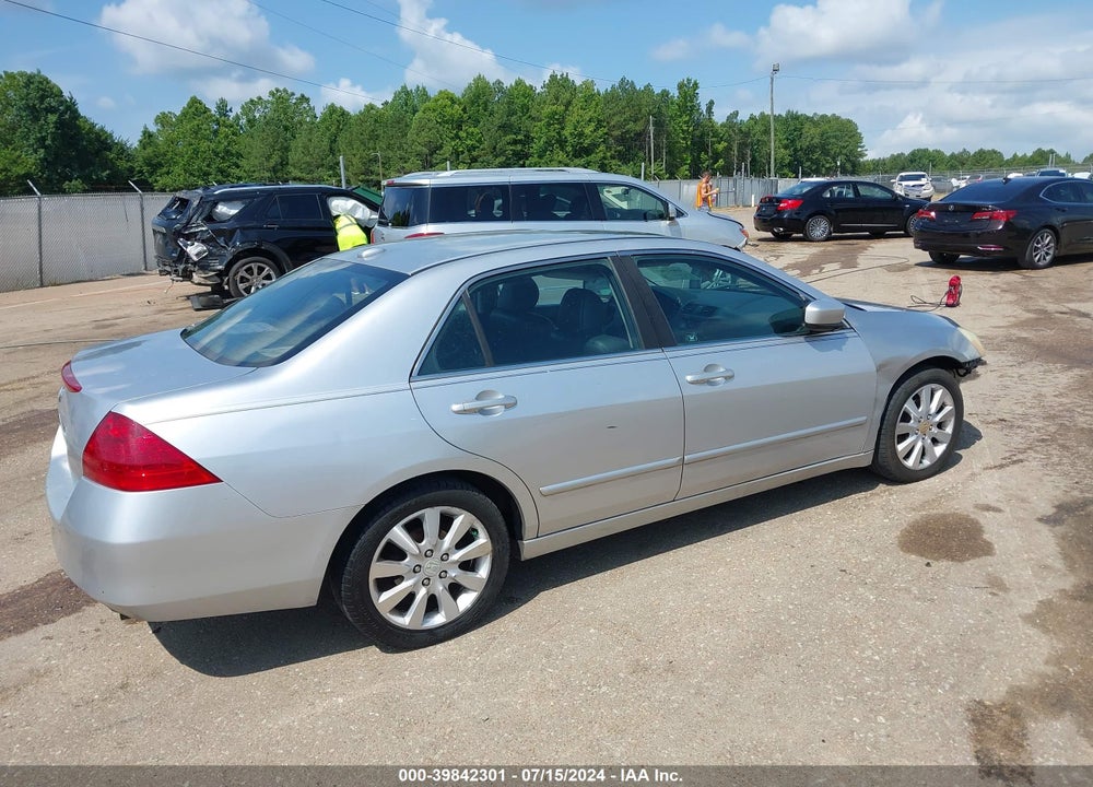 2006 HONDA ACCORD VIN: 1HGCM66526A007818