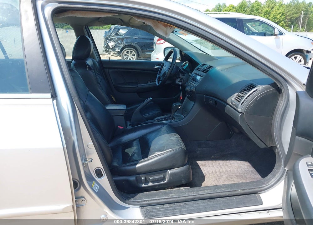2006 HONDA ACCORD VIN: 1HGCM66526A007818