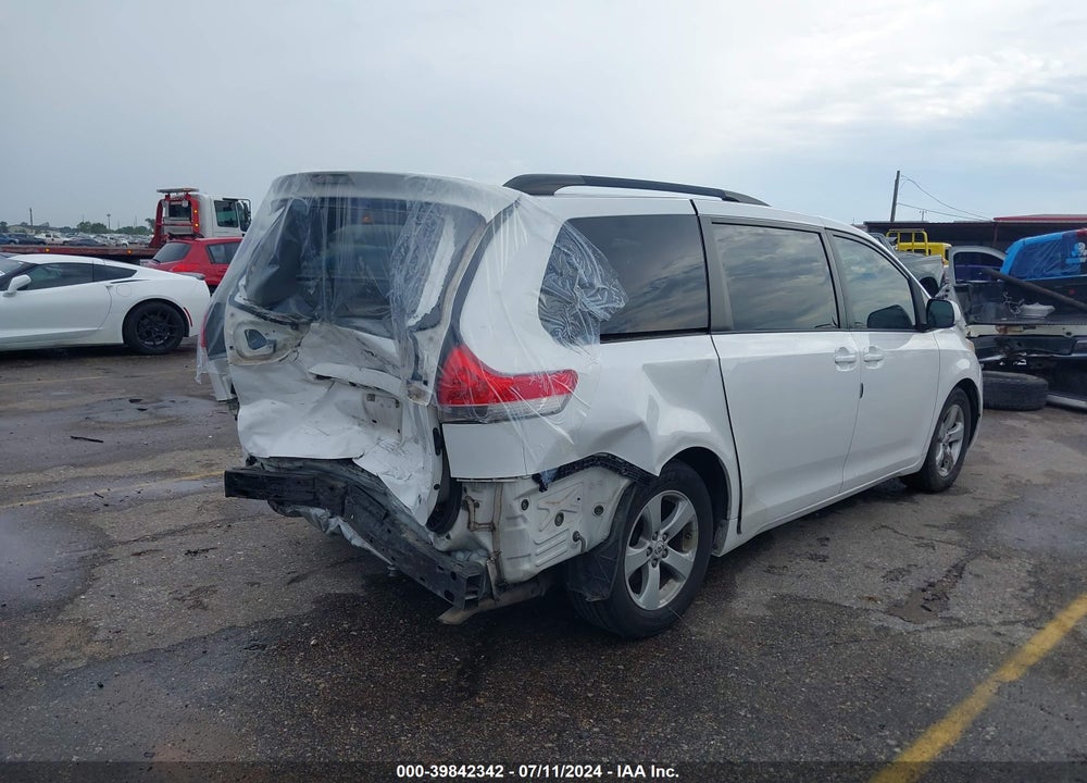 2012 TOYOTA SIENNA LE V6 8 PASSENGER VIN: 5TDKK3DC1CS274723