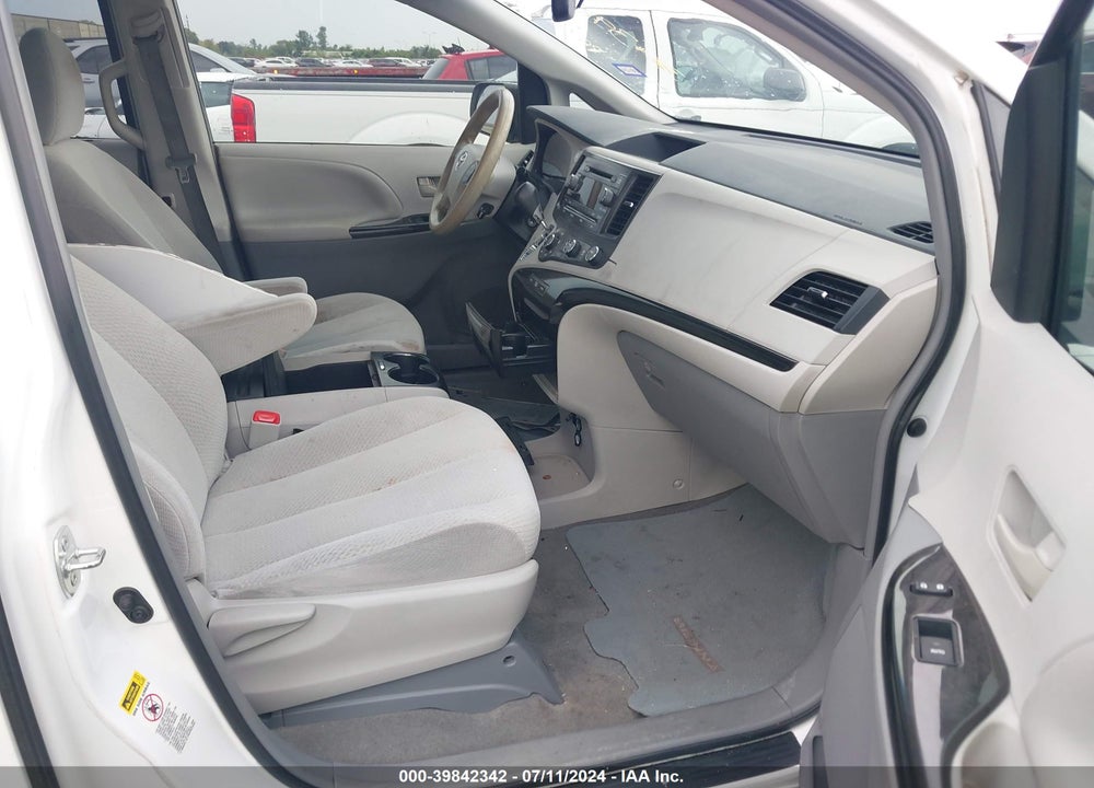 2012 TOYOTA SIENNA LE V6 8 PASSENGER VIN: 5TDKK3DC1CS274723