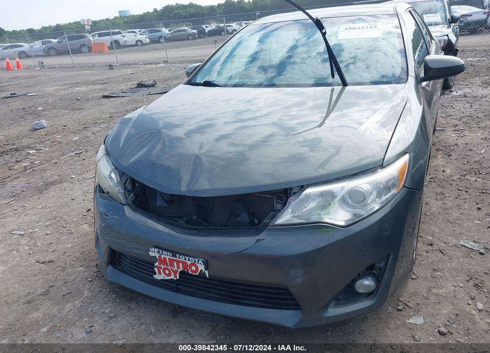 2014 TOYOTA CAMRY XLE VIN: 4T4BF1FK5ER335410