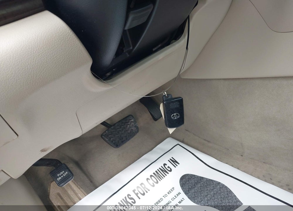 2014 TOYOTA CAMRY XLE VIN: 4T4BF1FK5ER335410
