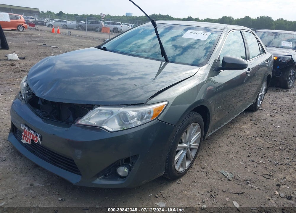 2014 TOYOTA CAMRY XLE VIN: 4T4BF1FK5ER335410