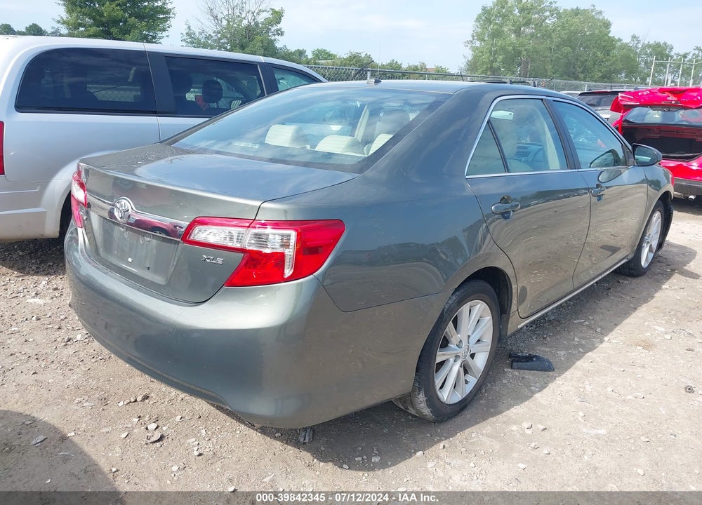 2014 TOYOTA CAMRY XLE VIN: 4T4BF1FK5ER335410