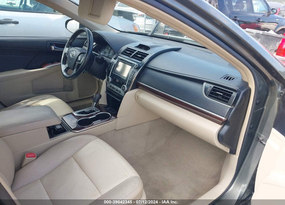 2014 TOYOTA CAMRY XLE VIN: 4T4BF1FK5ER335410