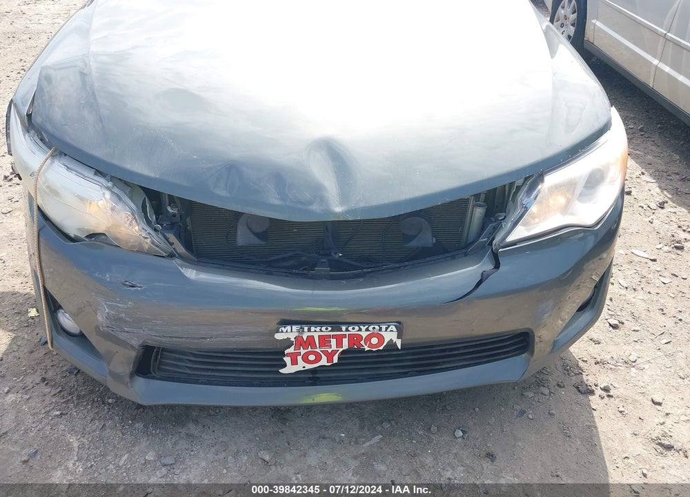 2014 TOYOTA CAMRY XLE VIN: 4T4BF1FK5ER335410