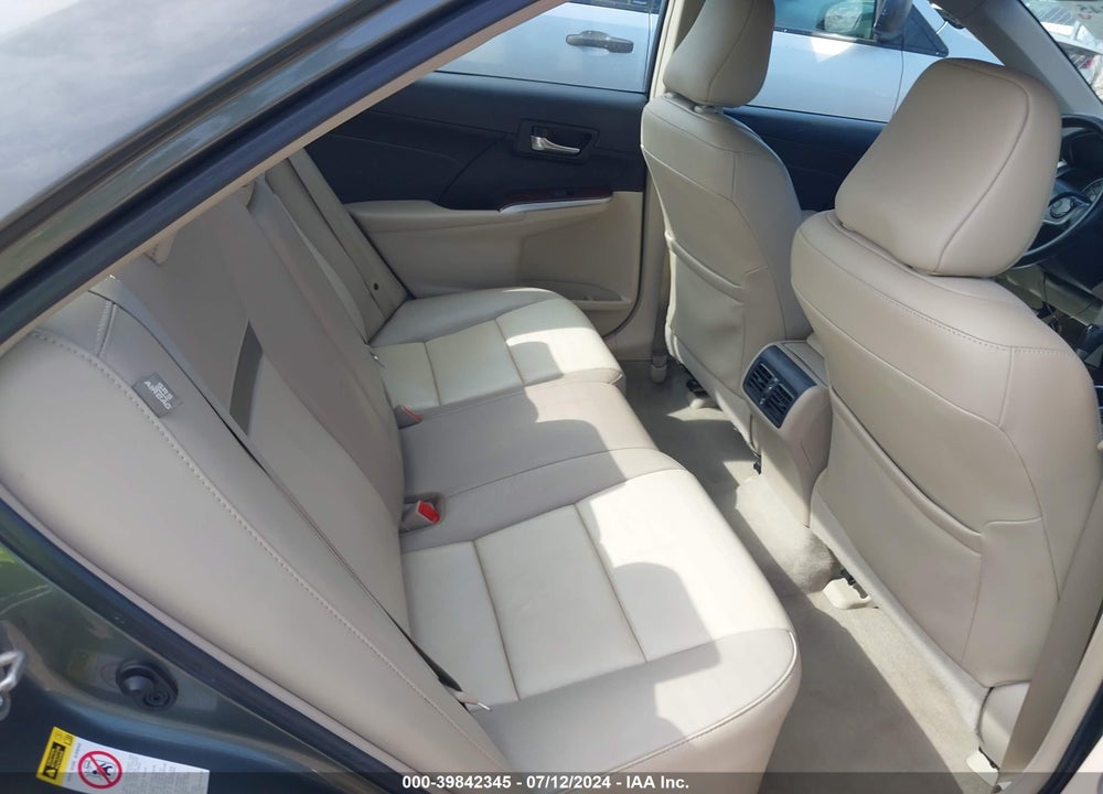 2014 TOYOTA CAMRY XLE VIN: 4T4BF1FK5ER335410