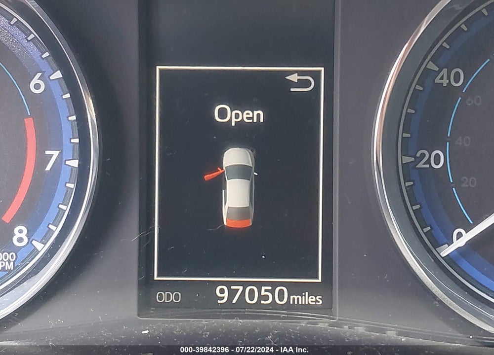 2017 TOYOTA COROLLA XSE VIN: 2T1BURHE1HC837827