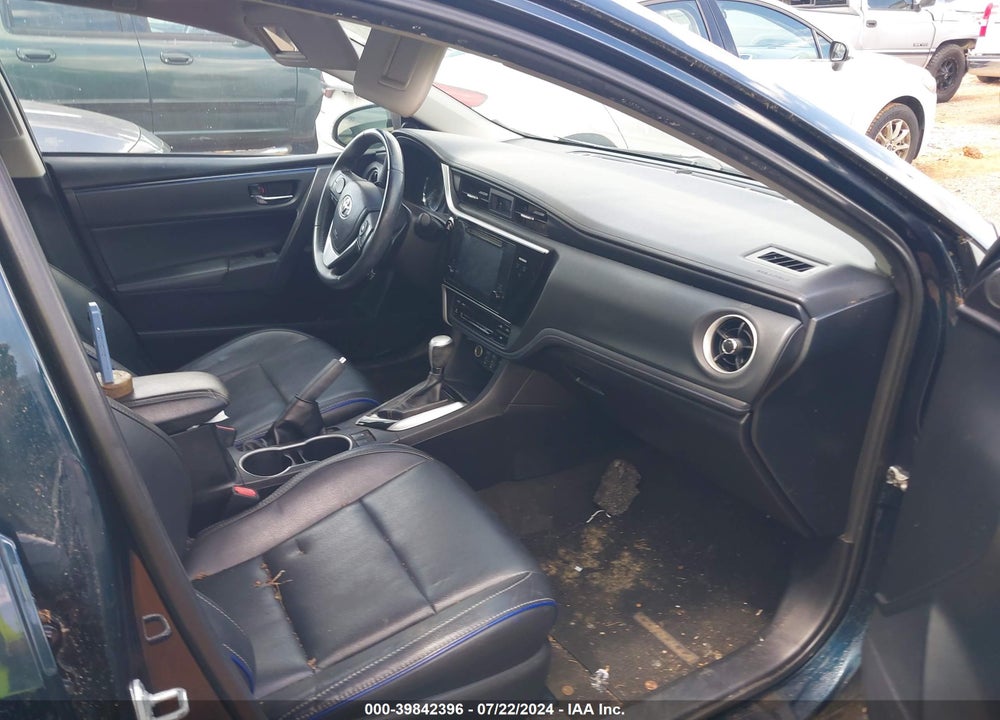 2017 TOYOTA COROLLA XSE VIN: 2T1BURHE1HC837827