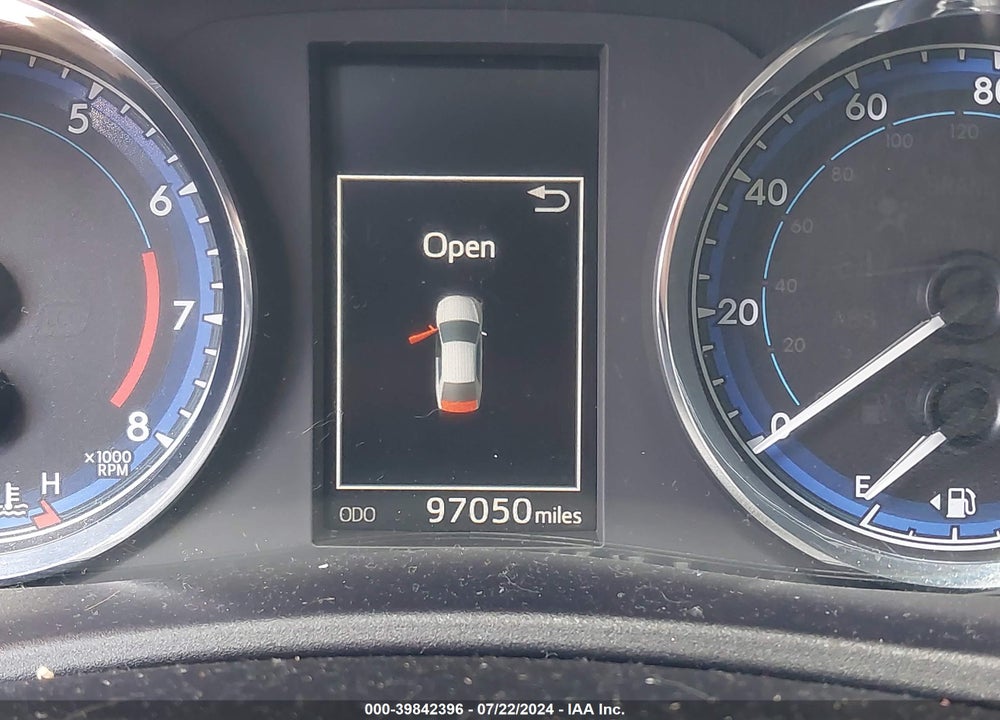 2017 TOYOTA COROLLA XSE VIN: 2T1BURHE1HC837827