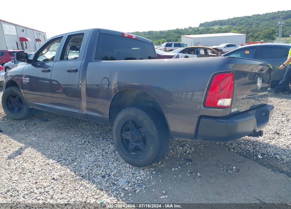 2019 RAM 1500 CLASSIC TRADESMAN QUAD CAB 4X4 6'4 BOX VIN: 1C6RR7FG6KS578614