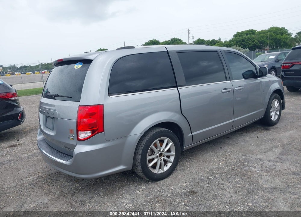 2018 DODGE GRAND CARAVAN SXT VIN: 2C4RDGCG4JR250393