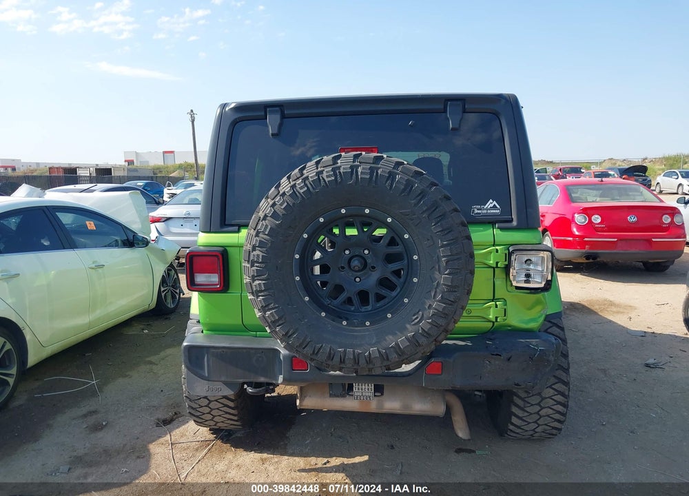 2018 JEEP WRANGLER UNLIMITED SAHARA VIN: 1C4HJXEN3JW287748
