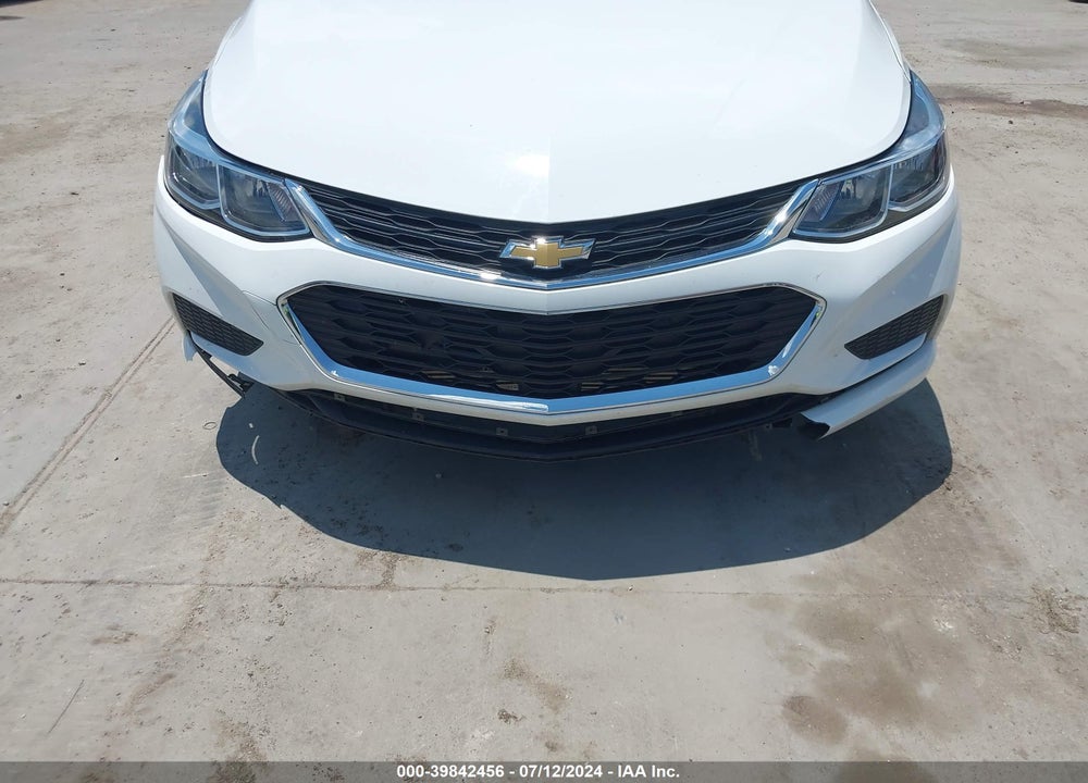 2018 CHEVROLET CRUZE VIN: 1G1BC5SM2J7232338