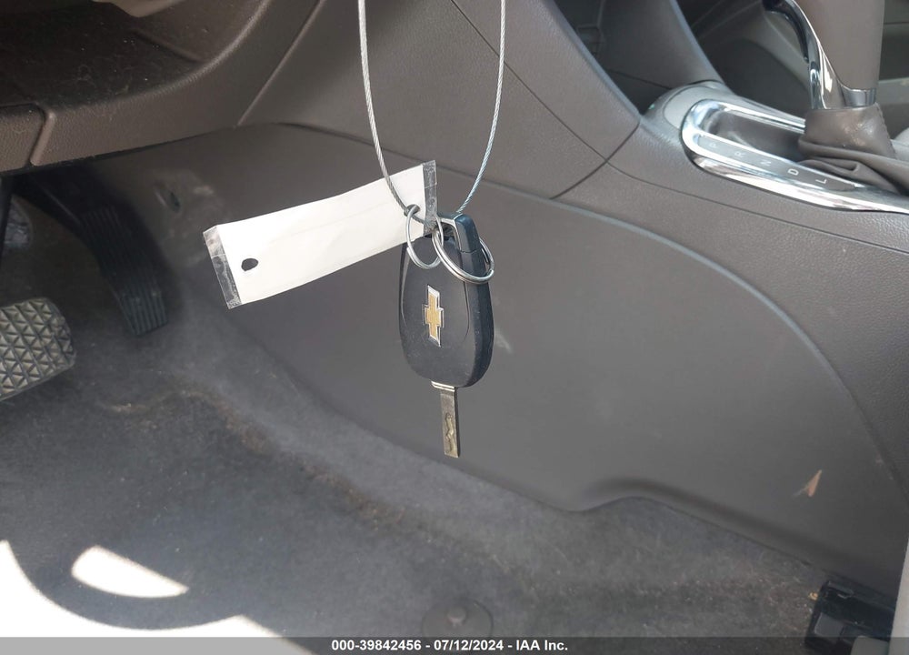2018 CHEVROLET CRUZE VIN: 1G1BC5SM2J7232338